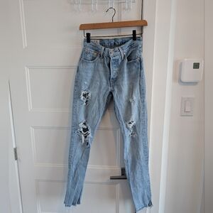 Levi's/Distressed Light Blue Denim Jeans 501 Sz 23